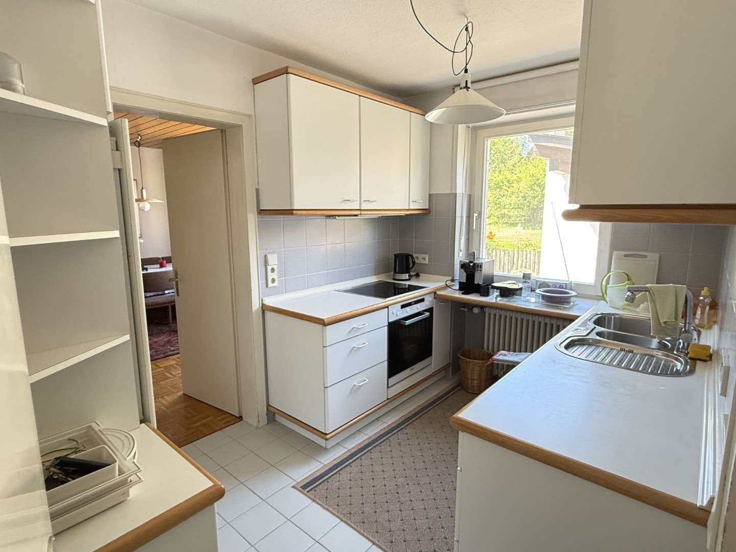 Immobilie in Meßkirch - Gepflegtes, großzügiges Einfamilienhaus mit Gewerberäumen+großer Garage - Bild 8