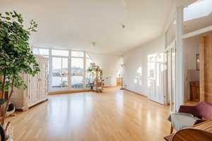 Wertstabil investieren in begehrter Berliner Lage / 2-Zimmer-DG-Wohnung am Adenauerplatz