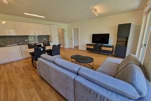 Furnished apartment Erstbezug mit EBK und Balkon: exklusive 4-Zimmer-Wohnung in Düsseldorf – Hildegard-Knef-Straße 103, 40549 Düsseldorf – Vorschaubild 2