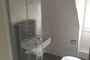 *** Charmante DG-Wohnung in Schlossnähe! ***