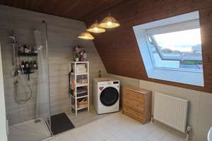 Vollmöblierte 3,5 Zimmer Maisonette in Neu-Ulm Stadtmitte (ab 01.07.) – Friedenstraße 32/1, 89231 Neu-Ulm – Vorschaubild 13