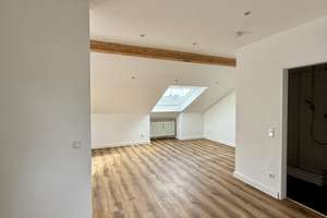 Stilvoll saniert: Helle 2-Zimmer-Wohnung mit Balkon in Düsseldorf-Rath – 40470 Rath, Düsseldorf – Vorschaubild 6