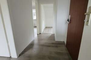 Charmante Dachgeschosswohnung mit 2 Zimmern in ruhiger Lage – Helmstraße 38, 45359 Frintrop, Essen – Vorschaubild 3