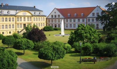 WG-geeignete Wohnung im historischen Rittergut Dorstadt