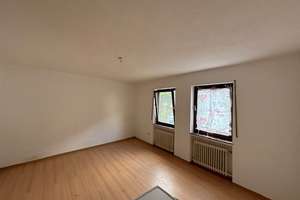 Wohnen & Vermieten in ruhiger Naturlage- Fünf-Familienhaus mit großem Grundstück in Trier! – Die vollständige Adresse der Immobilie erhältst du vom Anbieter., 54294 Euren, Trier – Vorschaubild 37