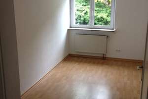 4-Zimmer-Hochparterre-Wohnung mit Terrasse, Gartenzugang und Stellplatz – Badbrunnenstr. 82, 70374 Im Geiger, Stuttgart – Vorschaubild 18