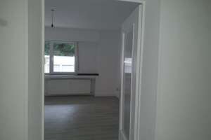 Sanierte 2-Zimmer-Erdgeschosswohnung mit einer Einzelgarage in Köln Niehl – Feldgärten Str 77, 50735 Niehl, Köln – Vorschaubild 4