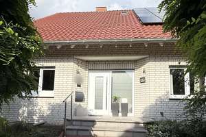 Luxuriöses Einfamilienhaus mit Garten, Wintergarten und Sauna in Paderborn