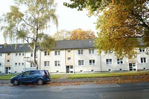 Schöne EG-Wohnung mit Balkon frei, ideal im Alter oder als kleine Familie! – Hauptstr. 4, 44894 Langendreer, Bochum – Vorschaubild 1
