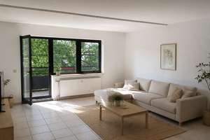 Helle 3-Zimmer-Wohnung mit Balkon in zentraler Lage