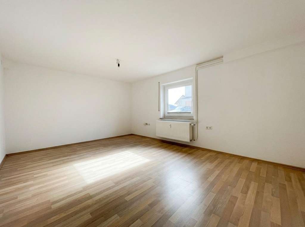 Immobilie in Hilzingen - Provisionsfrei - Frisch sanierte 1,5-Zi-Wohnung mit neuem Bad und Fernwärme - Zukunftssicher - Bild 1