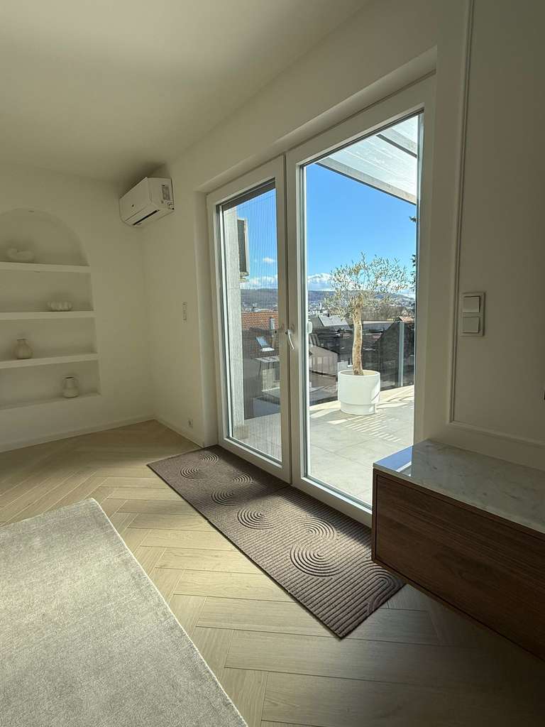 Immobilie in Obrigheim - Mehrfamilienhaus mit großem Grundstück unverbaubarer Aussicht und flexiblem Nutzungskonzept. - Bild 4