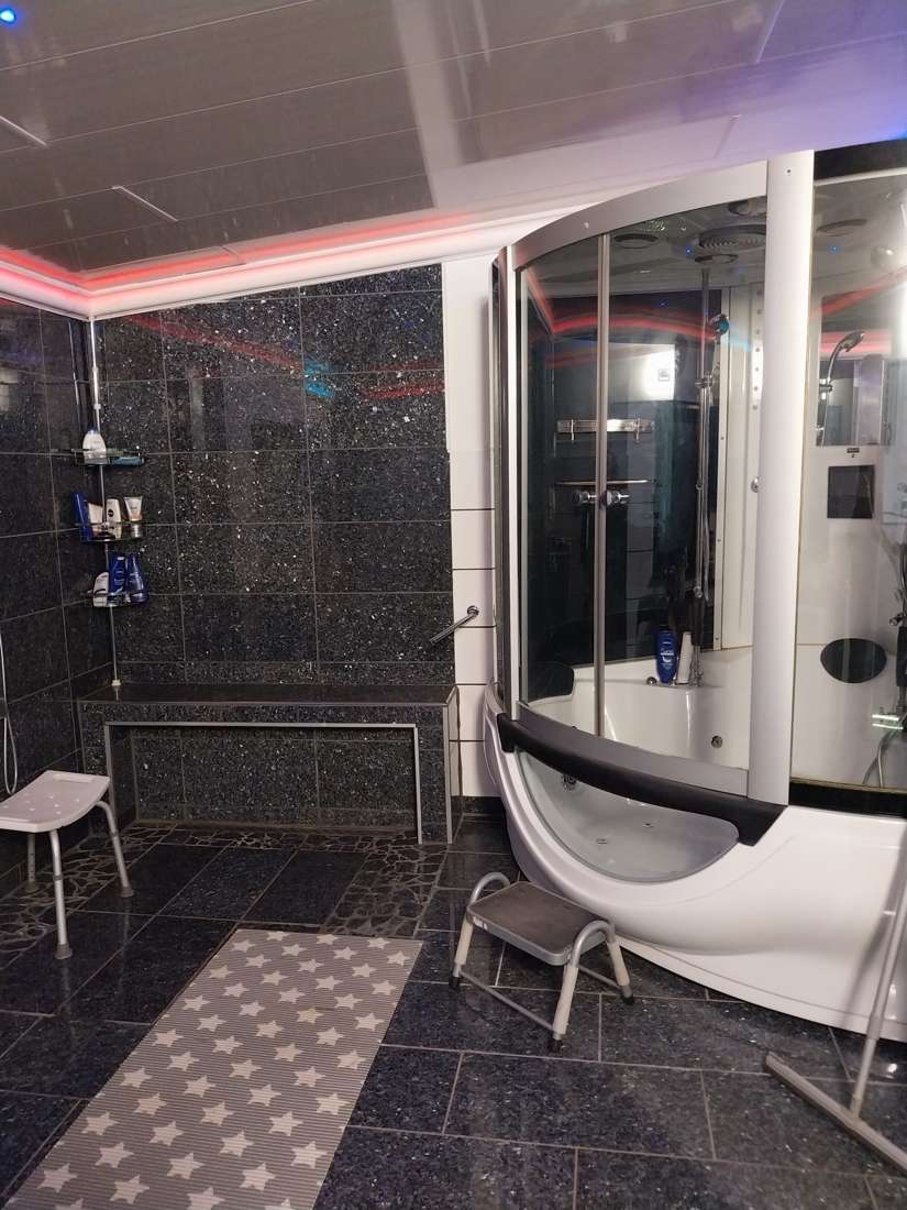 Immobilie in Buchholz - Wohnhaus mit Wellnessbad und Werkstatt - was ein besonderes Flair! ! ! - Bild 8