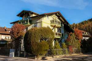 Attraktives, Top Saniertes Stilanwesen (Mehrfamilienvilla) in zentraler Lage von Partenkirchen – Garmisch-Partenkirchen (Kreis) – Vorschaubild 1