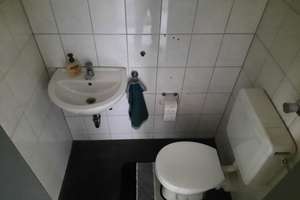 Hübsche Dachgeschosswohnung 3 Zimmer wird renoviert übergeben! – Essener Strasse 355, 46047 Bermensfeld, Oberhausen – Vorschaubild 7