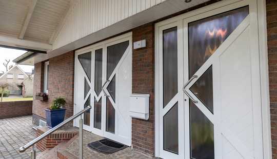 Bild von *** ZWEIFAMILIENHAUS in TOP LAGE mit TOP ZUSTAND und MODERNISIERTEM DACH ***