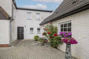 Viel Platz und Potential: Paket aus 2 Einfamilienhäusern mit Garten und Garage in Stralsund – Stralsund – Vorschaubild 20