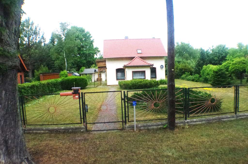 Immobilie in Altlandsberg - Einfamilienhaus in Altlandsberg, 4 Zimmer, 100 m² Wohnfläche - Bild 0