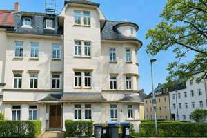 Endlich ankommen und wohl fühlen! Stilvolle großzügige 3-Raumwohnung auf einer Etage inkl. Balkon