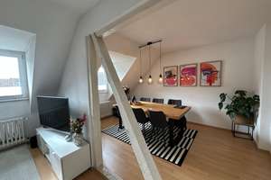 LICHTDURCHFLUTETE 3-ZIMMER-WOHNUNG MIT DACHBODEN IN TOPQUARTIER – Lennéstr. 16, 40477 Pempelfort, Düsseldorf – Vorschaubild 4