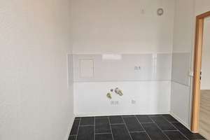 **FRISCH RENOVIERT**2-Zimmer-Wohnung // Balkon // Bad mit Wanne // DG // ab 01.10.2026 – Jupiterstraße 30, 4205 Grünau-Nord, Leipzig – Vorschaubild 6