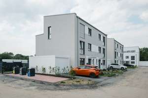 Wohnen in grüner Lage - Doppelhaus mit Dachterasse – Schwarzer Weg 33, 47198 Baerl, Duisburg – Vorschaubild 2