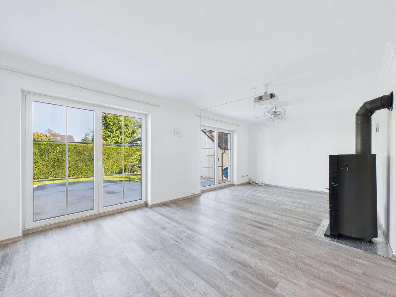 Immobilie in Rednitzhembach - Ein Zuhause zum Verlieben – exklusives Einfamilienhaus mit Pool & Wellness in Rednitzhembach! - Bild 12