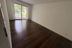 Helle und großzügige 3-Zimmer-Wohnung in zentraler Lage von Großhadern – Die vollständige Adresse der Immobilie erhältst du vom Anbieter., 81377 Großhadern, München – Vorschaubild 7