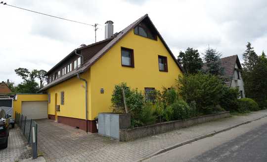 3-FH., teilw. vermietet in ruhiger Waldrandlage in KA-Heidenstückersdl., mit Garten und Garage.
