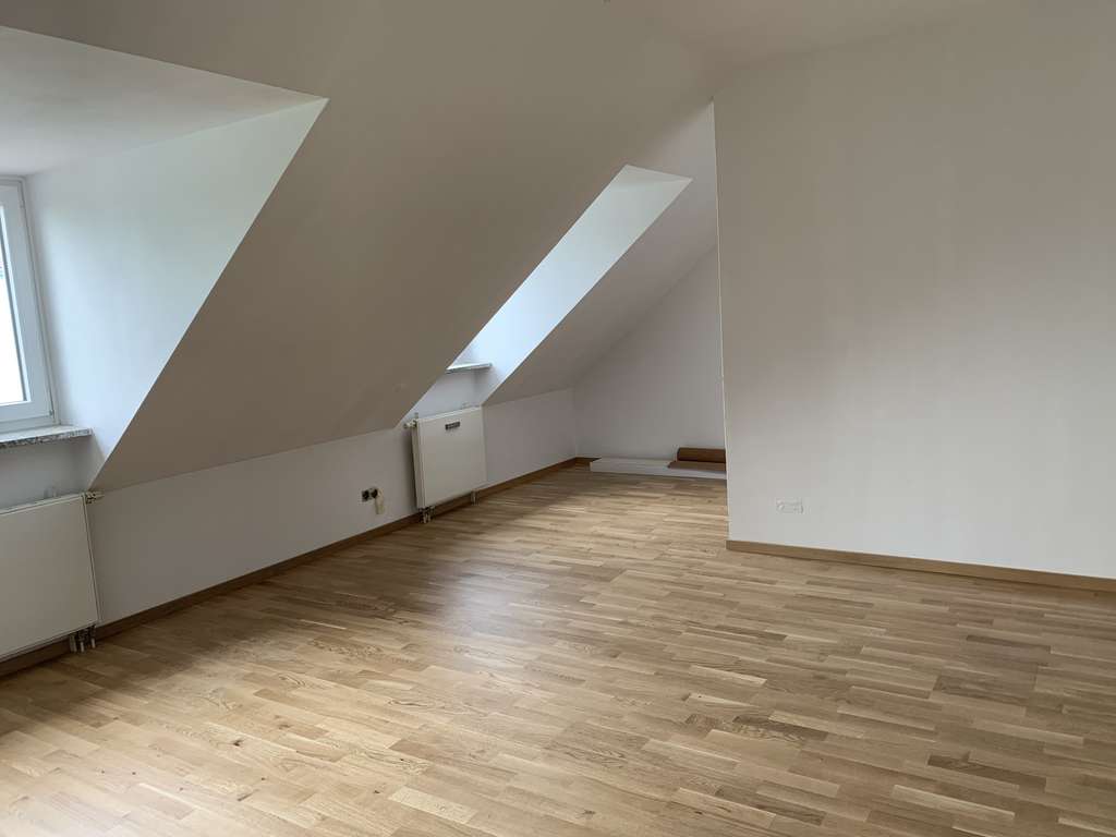 Immobilie in Pullach im Isartal - Pullach - Charmante 1,5-Zimmer Wohnung DG - Bild 0