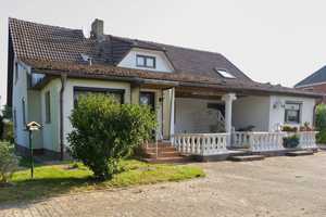 Wohnhaus in Massivbauweise                                    mit 2 Eigentumswohnungen – Ostvorpommern (Kreis) – Vorschaubild 2