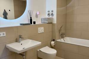 Exklusive 3-Zimmer-Wohnung im Pergolenviertel in Hamburg-Winterhude – Feldahornweg 55, 22303 Winterhude, Hamburg – Vorschaubild 11