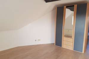 ***LICHTDURCHFLUTETES DACHGESCHOSS IN RUHIGER LAGE MIT VIEL PLATZ*** – Franz-Wiesner-Str. 12, 9131 Ebersdorf, Chemnitz – Vorschaubild 7