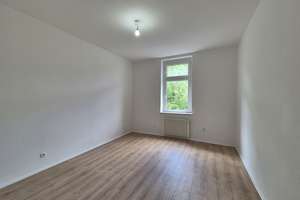 Zuhause ist: Frisch renovierte 2-Zimmer Wohnung in Essen Dellwig! – Zugstraße 32, 45357 Dellwig, Essen – Vorschaubild 2