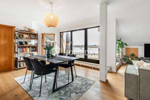 Helle, offene Dachgeschosswohnung mit einzigartiger Terrasse inkl. Alpenpanorama!