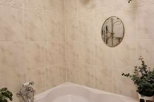 Lichtdurchflutete Jugendstilwohnung  im Herzen des Stuttgarter Westens - von privat, provisionsfrei – Ludwigstr. 118, 70197 Rotebühl, Stuttgart – Vorschaubild 11