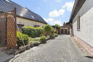 Auf der Suche nach den eigenen 4 Wänden?
Saniertes Einfamilienhaus mit Nebengelass in Osendorf – Die vollständige Adresse der Immobilie erhältst du vom Anbieter., 6132 Radewell/Osendorf, Halle (Saale) – Vorschaubild 18