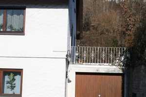Einseitig angebautes Wohnhaus mit zwei Wohnungen und Garage in zentraler Wohnlage in Adelsheim – Obere Austraße 13a, 74740 Neckar-Odenwald-Kreis – Vorschaubild 3