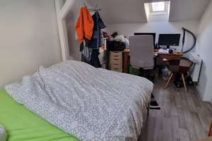Helle 3-Zimmer Altbauwohnung mit Balkon in Pforzheim möbliert und auf Zeit – Schelmenturmstr. 9, 75175 Innenstadt, Pforzheim – Vorschaubild 8