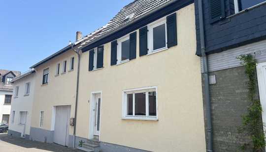 Bild von Ein- bis Zweifamilienhaus in Hallgarten zu verkaufen