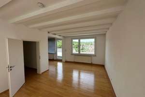 Schöne 3,5-Raum-Penthouse-Wohnung mit EBK und Balkon / Terrasse in Stuttgart – Obere Paulusstr. 105, 70197 Hasenberg, Stuttgart – Vorschaubild 10