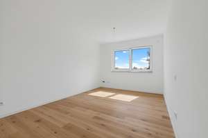 Kühlfunktion im Sommer - XXL-Balkon- Aufzug - KfW 40 - Ortsrandlage - Ausblick ins Grüne u.v.m.! – Die vollständige Adresse der Immobilie erhältst du vom Anbieter., 85051 Südwest, Ingolstadt – Vorschaubild 9