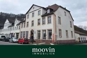 Denkmalgeschütztes Renditeobjekt mit Wohn- und Gewerbeeinheiten im Stadtzentrum – Die vollständige Adresse der Immobilie erhältst du vom Anbieter., 34385 Bad Karlshafen – Vorschaubild 1