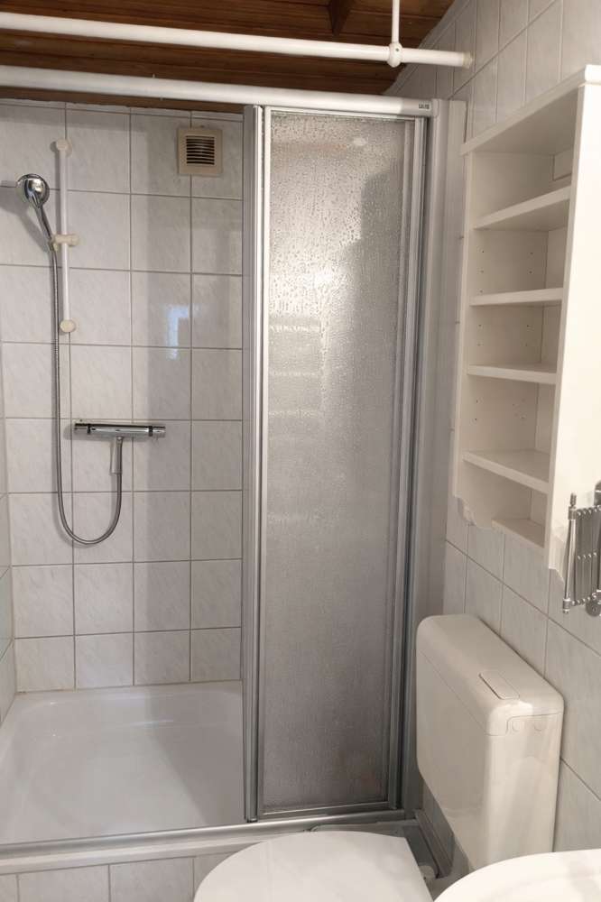 Immobilie in Mehlingen - Teilvermietetes Dreifamilienhaus mit Garage und Nebengebäude in ruhiger Lage von Mehlingen - Bild 5