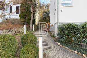 Ruhig gelegen: 2-Zimmer-Wohnung mit weitläufiger Ostterrasse und Gartenfläche – 79104 Zähringen, Freiburg im Breisgau – Vorschaubild 3