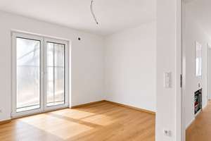 Attraktive 3-Zimmer-Wohnung mit großzügigem Wohnbereich und Terrasse  in Gerolfing – Eichenwaldstraße 39, 85049 West, Ingolstadt – Vorschaubild 12