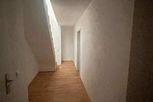 Helle 3-Zimmer-Maisonette-Wohnung mit Terrasse und eigenem Garten – Penckstraße 13, 80995 Feldmoching, München – Vorschaubild 15