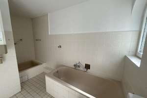 Renovierte 3-Zimmer-Wohnung mit Wanne und Dusche in Wilhelmshaven City zu sofort! – Kolberger Straße 26, 26382 Bant, Wilhelmshaven – Vorschaubild 7