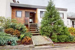 Großzügiger Bungalow mit viel Platz & Garten – Wohnen in idyllischer Lage, Waldbronn-Busenbach – Die vollständige Adresse der Immobilie erhältst du vom Anbieter., 76337 Waldbronn – Vorschaubild 2