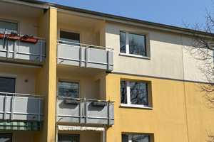 Erstbezug nach Komplett-Sanierung - 3 Zi-Whg mit neuer EBK – Bremerhaven – Vorschaubild 1